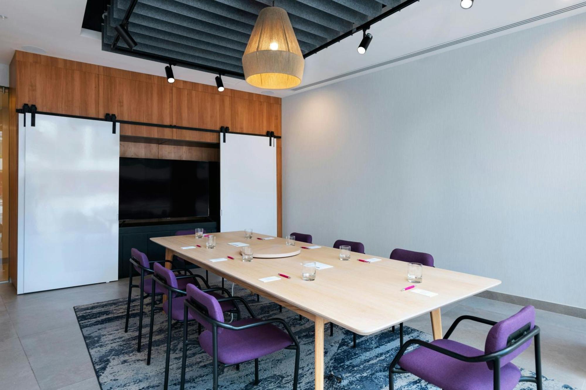 Aloft Playa Del Carmen Hotell Eksteriør bilde Meeting room at the University of Westminster